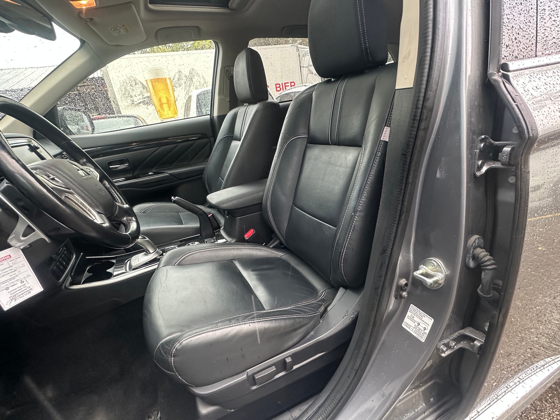 MITSUBISHI Outlander 2.0 PHEV Diamond 4WD Automatic-image-8