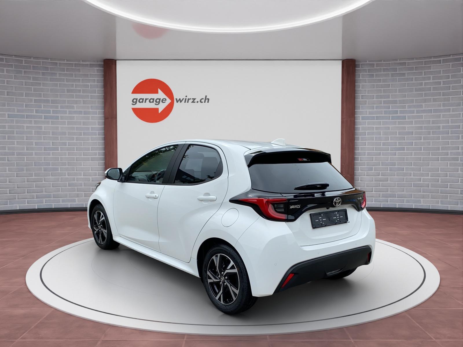 TOYOTA Yaris 1.5 VVT-i HSD Comfort-image-2