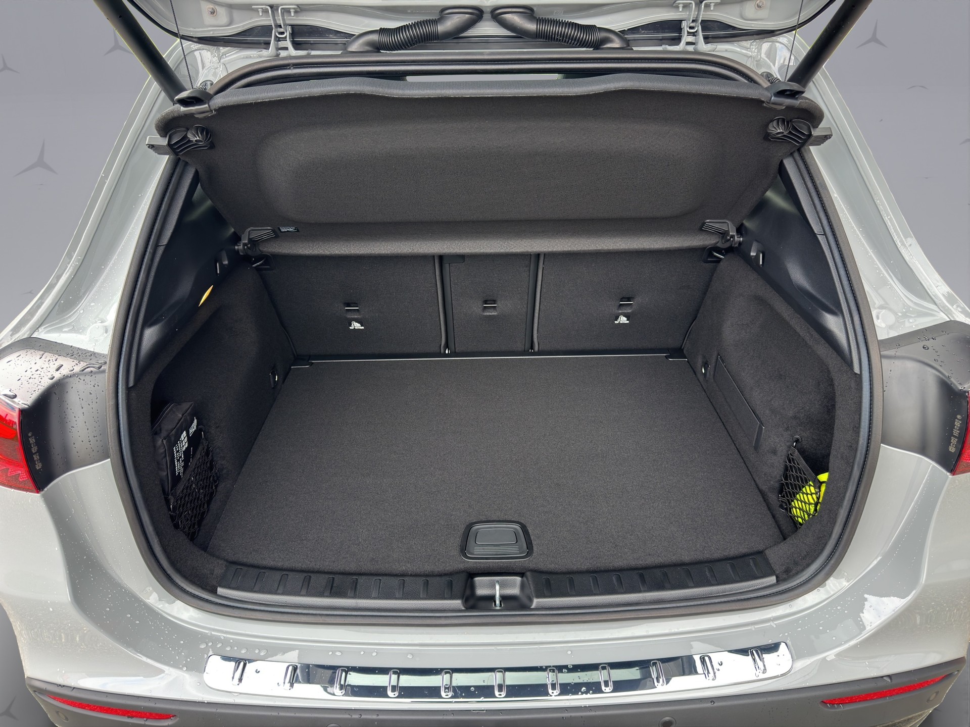 MERCEDES-BENZ GLA-Klasse H247 GLA 250 Swiss Star AMG Line 4matic-image-18