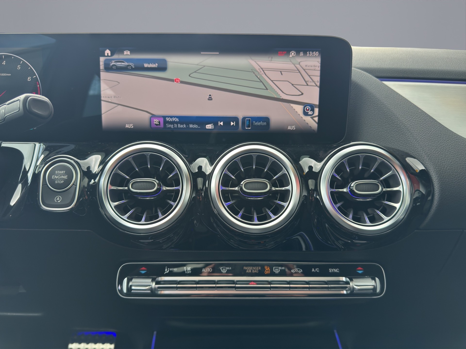 MERCEDES-BENZ GLA-Klasse H247 GLA 250 Swiss Star AMG Line 4matic-image-15