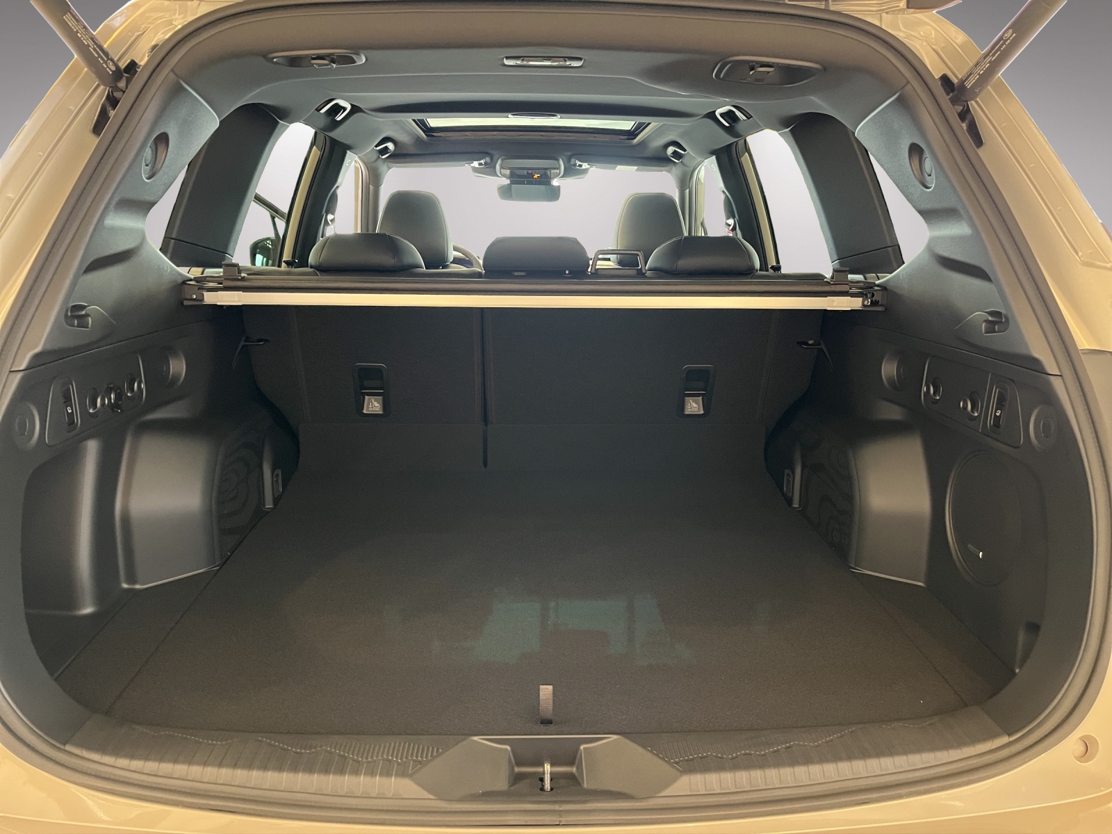 SUBARU Forester 2.0i e-Boxer Luxury-image-15