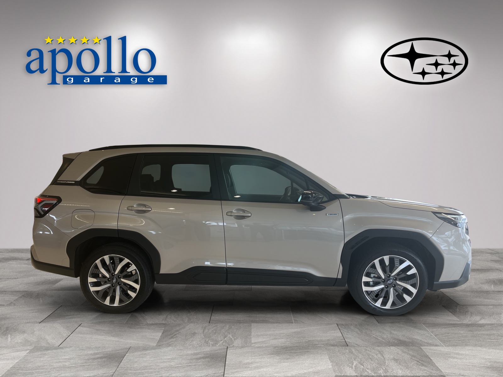 SUBARU Forester 2.0i e-Boxer Luxury-image-3