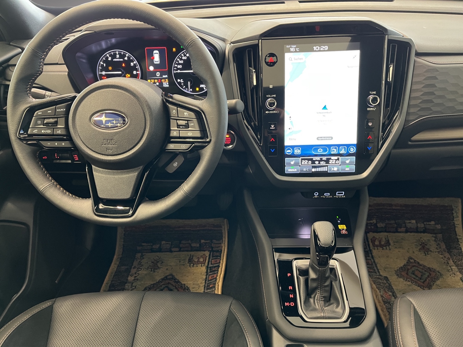 SUBARU Forester 2.0i e-Boxer Luxury-image-11