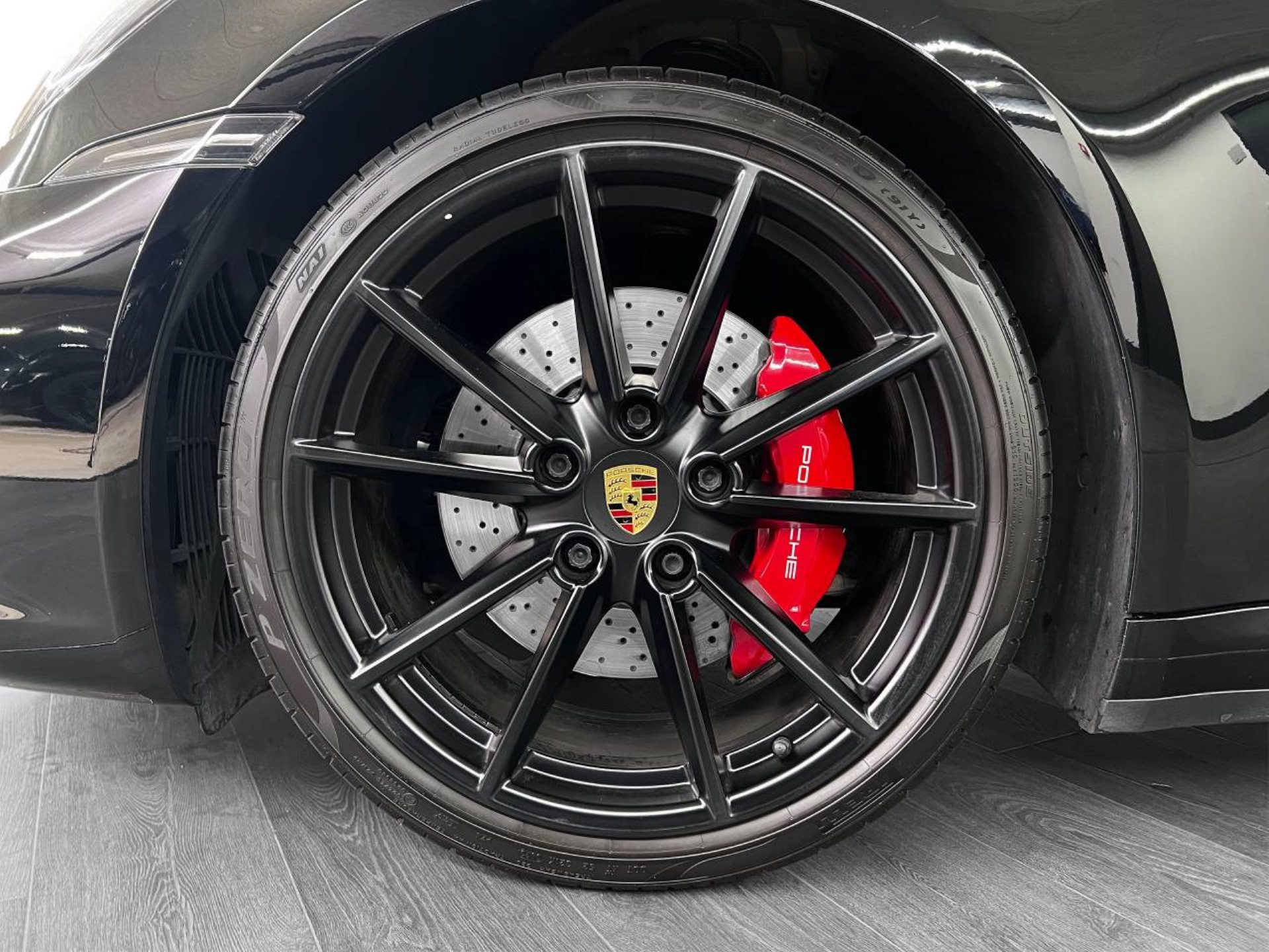 PORSCHE 911 Targa 4S-image-10