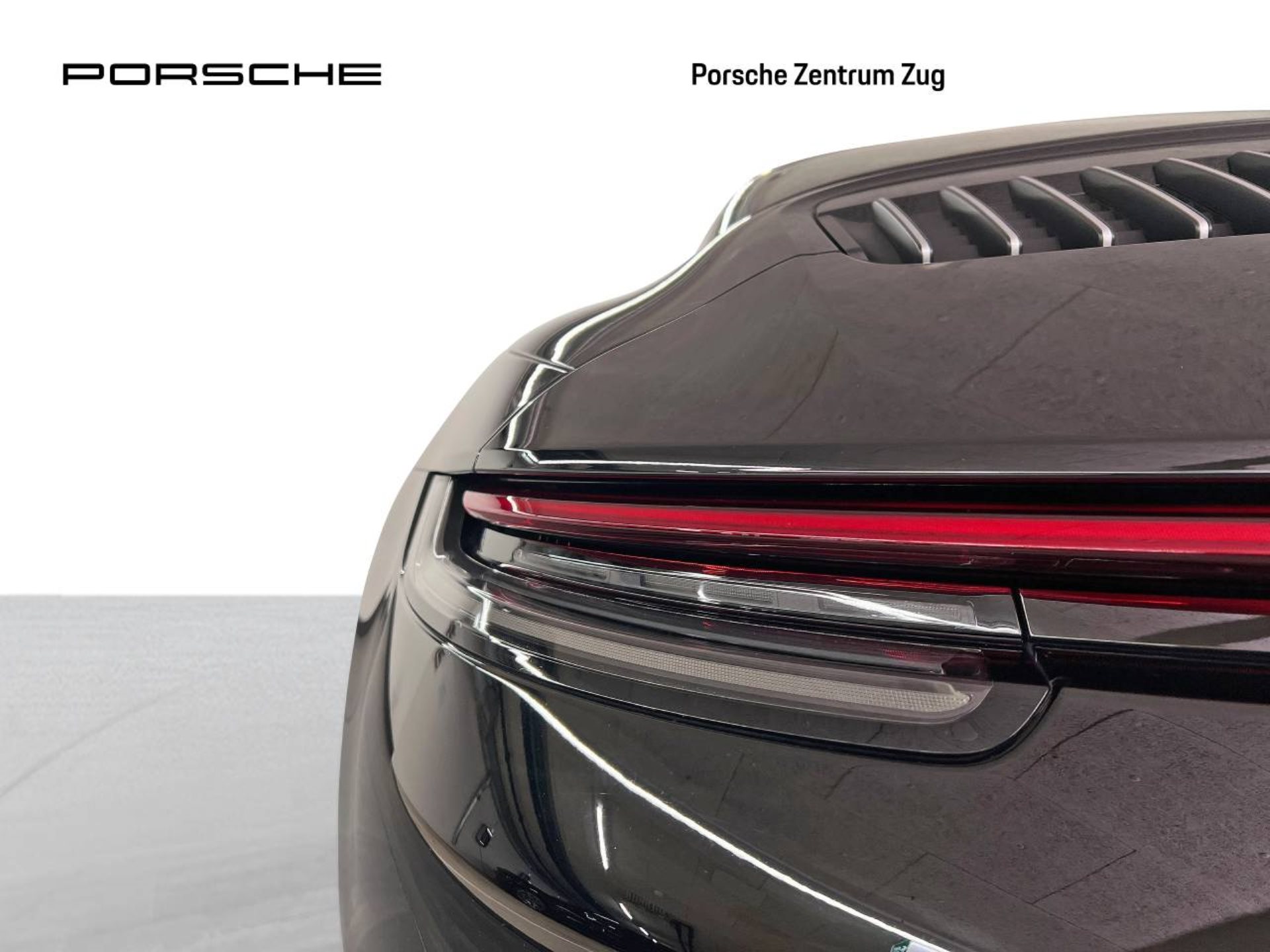 PORSCHE 911 Targa 4S-image-12