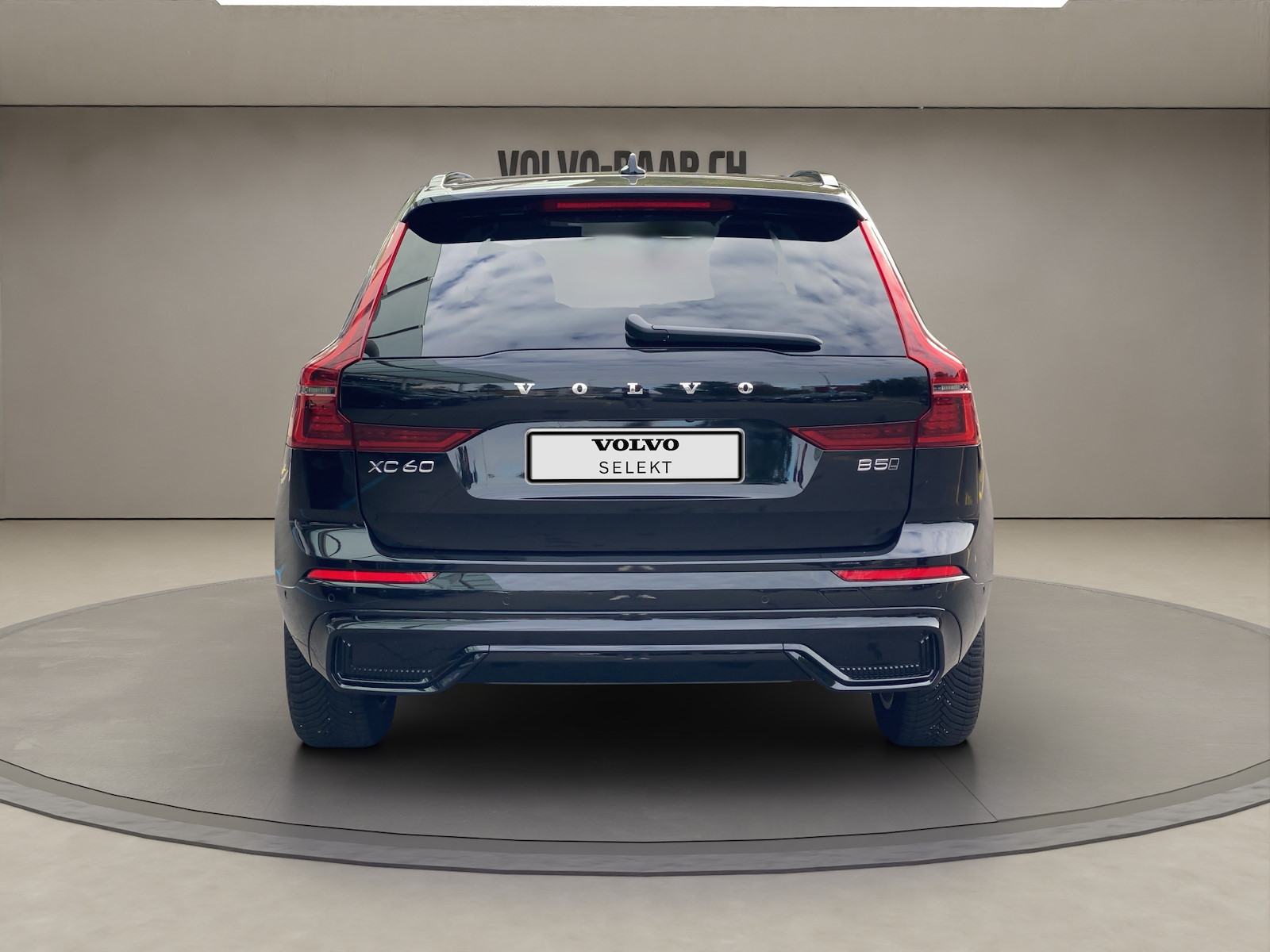 VOLVO XC60 2.0 B5 MH Plus Dark AWD-image-3