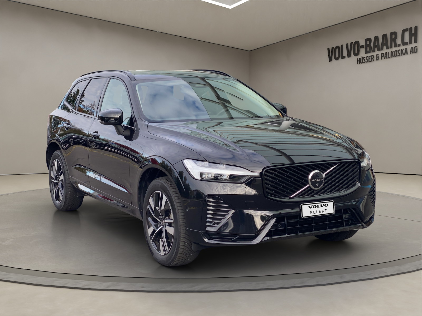 VOLVO XC60 2.0 B5 MH Plus Dark AWD-image-6