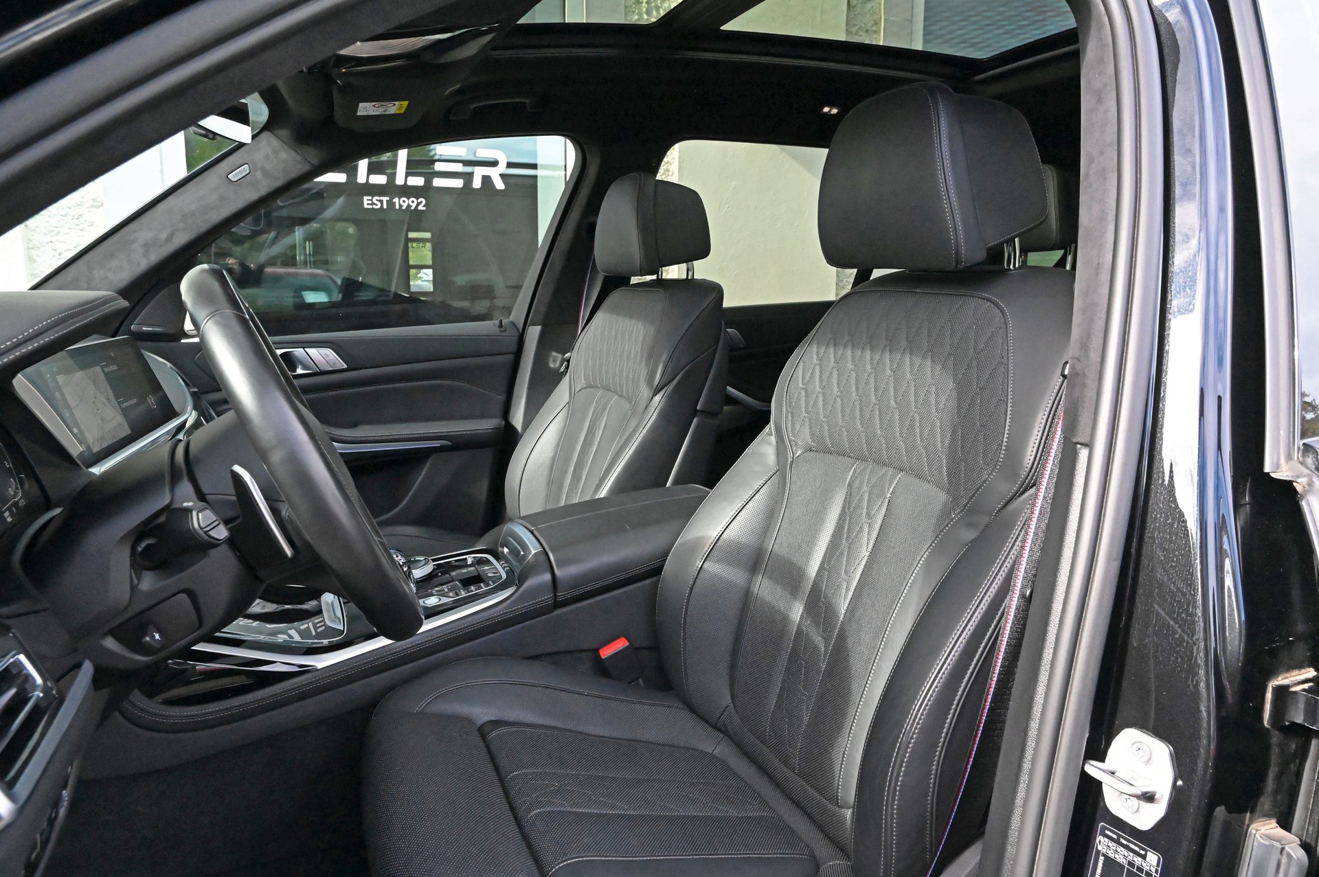 BMW X7 xDrive M50i Steptronic-image-8