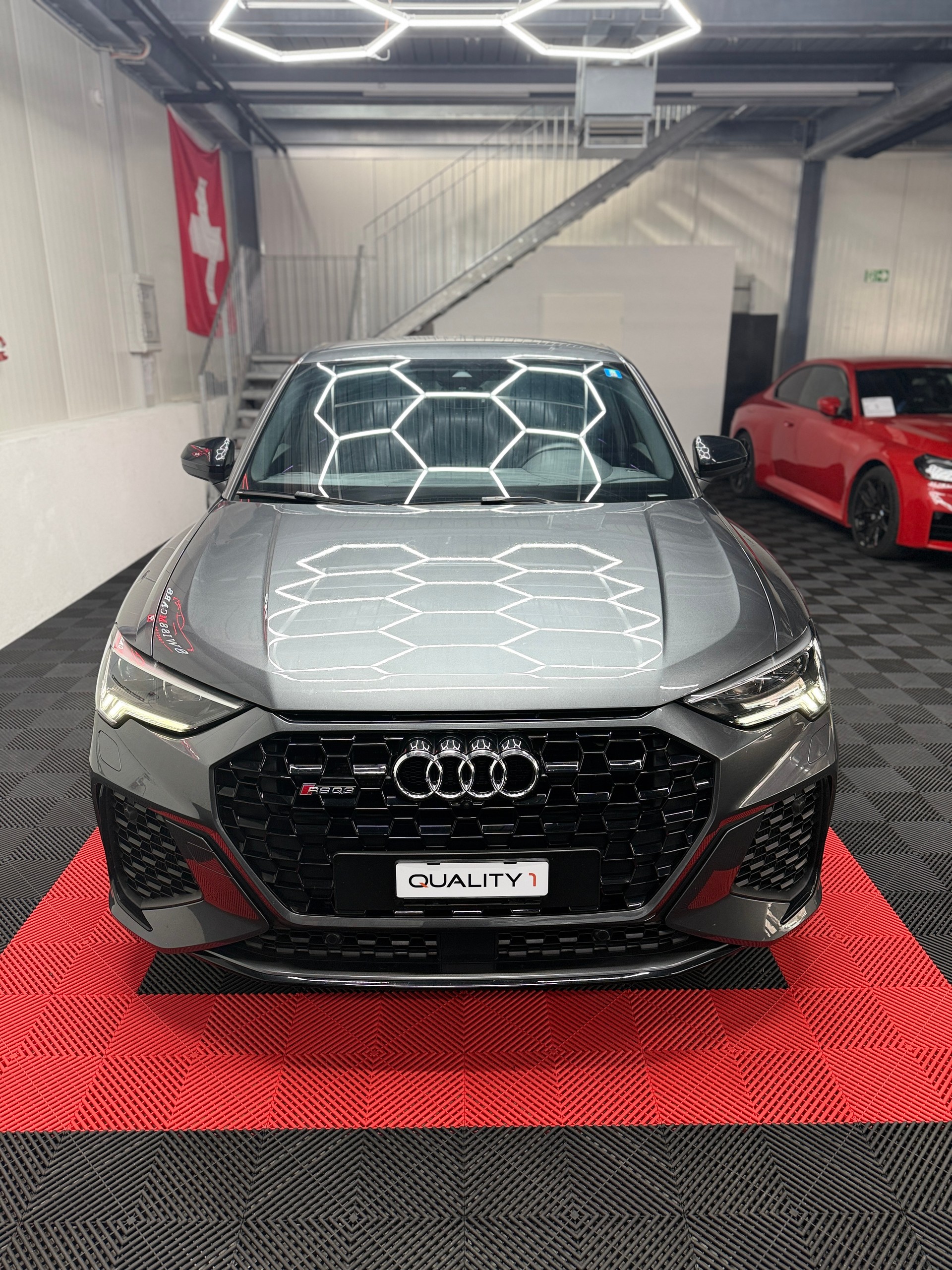 AUDI RS Q3 Sportback quattro S tronic-image-2