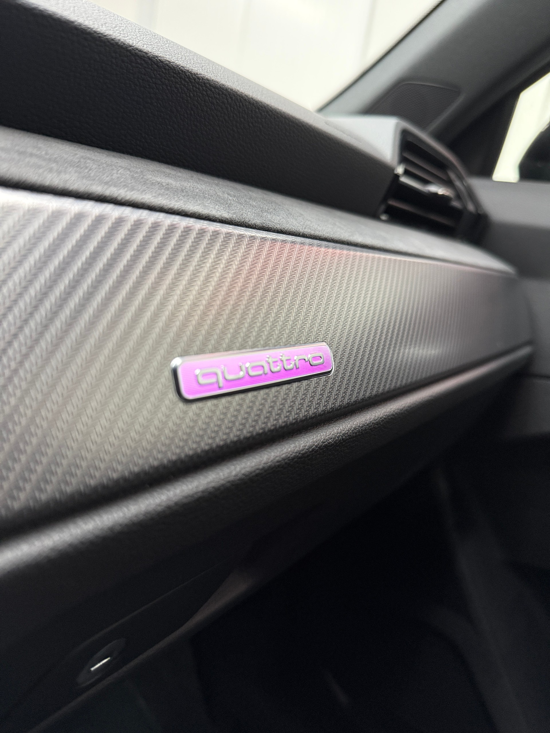 AUDI RS Q3 Sportback quattro S tronic-image-25
