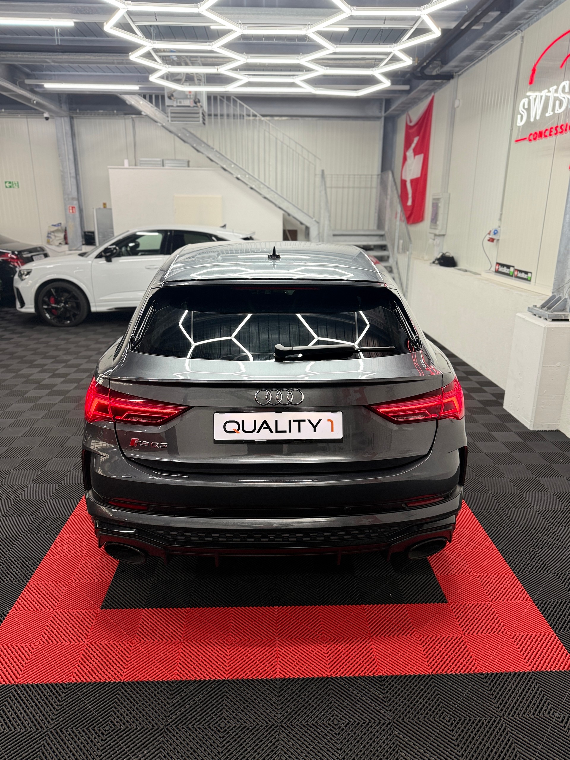 AUDI RS Q3 Sportback quattro S tronic-image-9