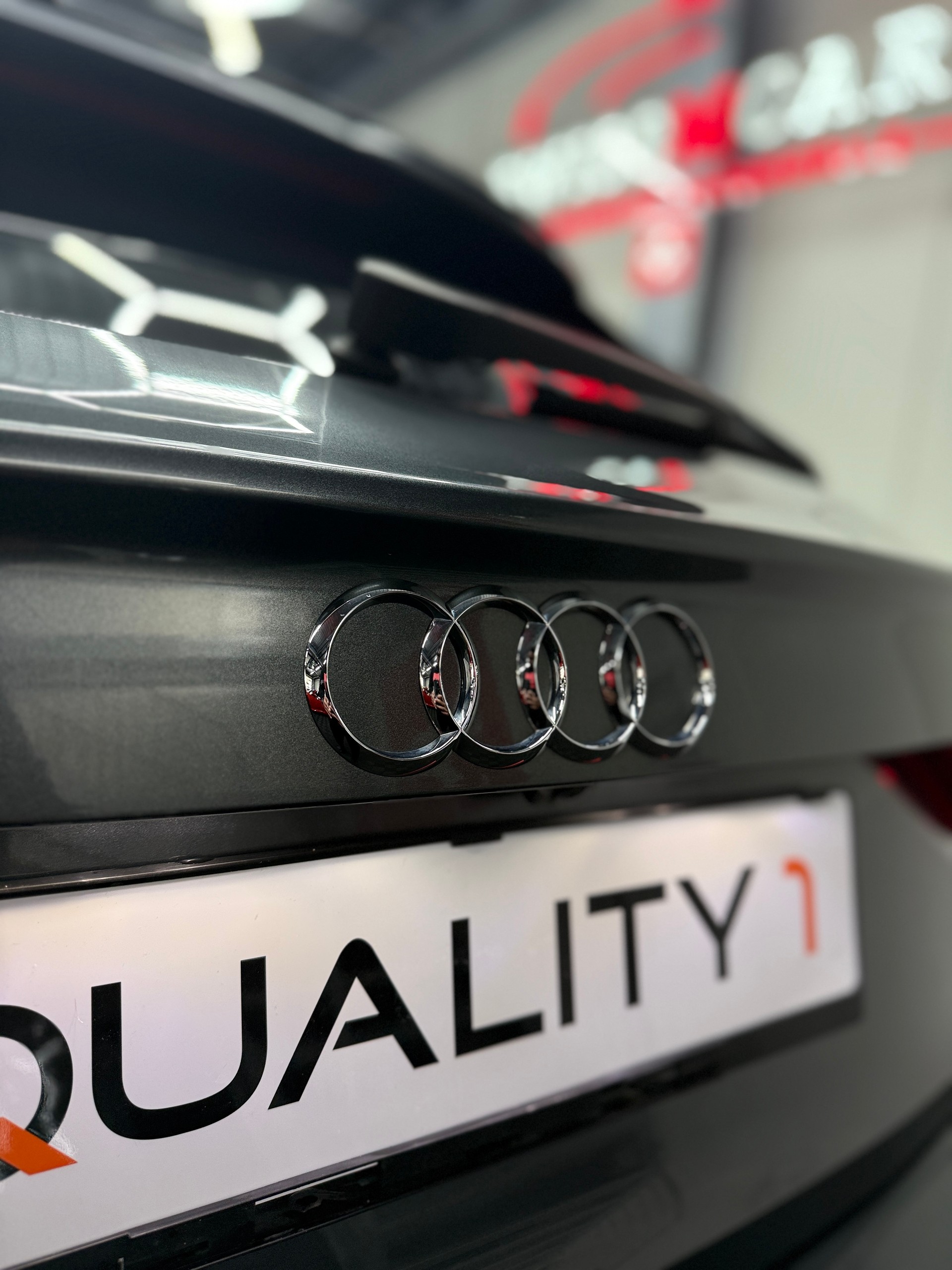 AUDI RS Q3 Sportback quattro S tronic-image-13