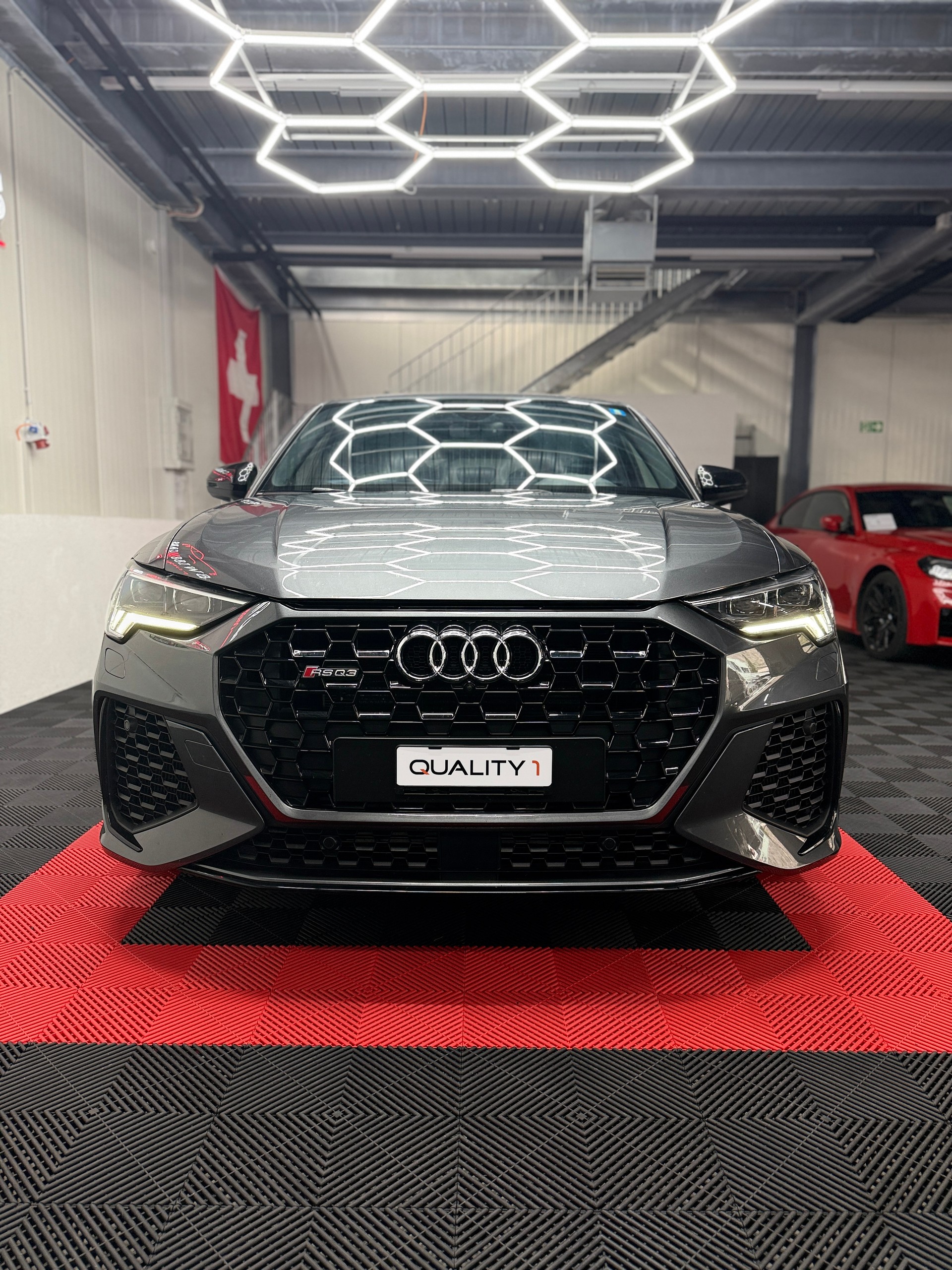 AUDI RS Q3 Sportback quattro S tronic-image-3