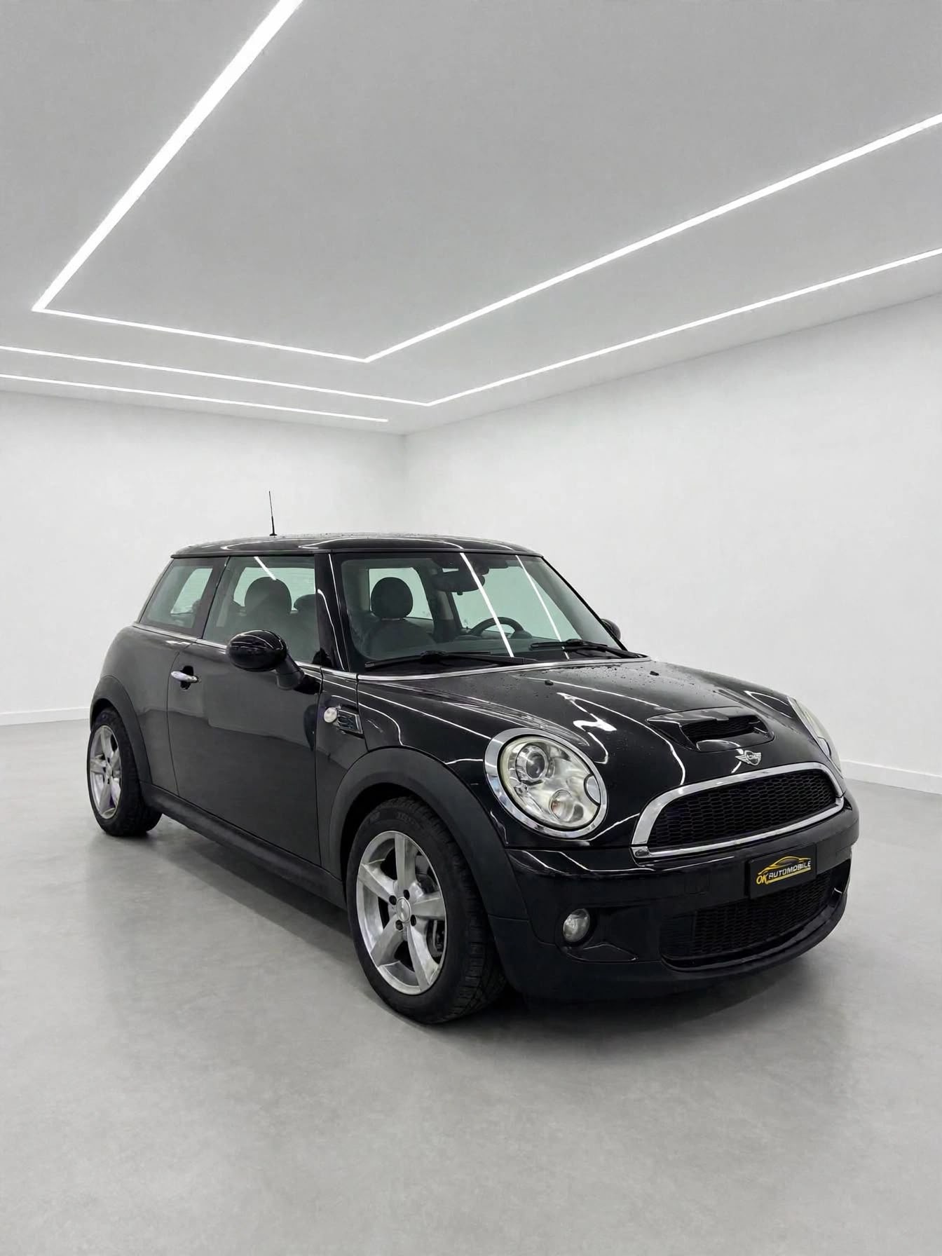 MINI Cooper S Steptronic-image-1