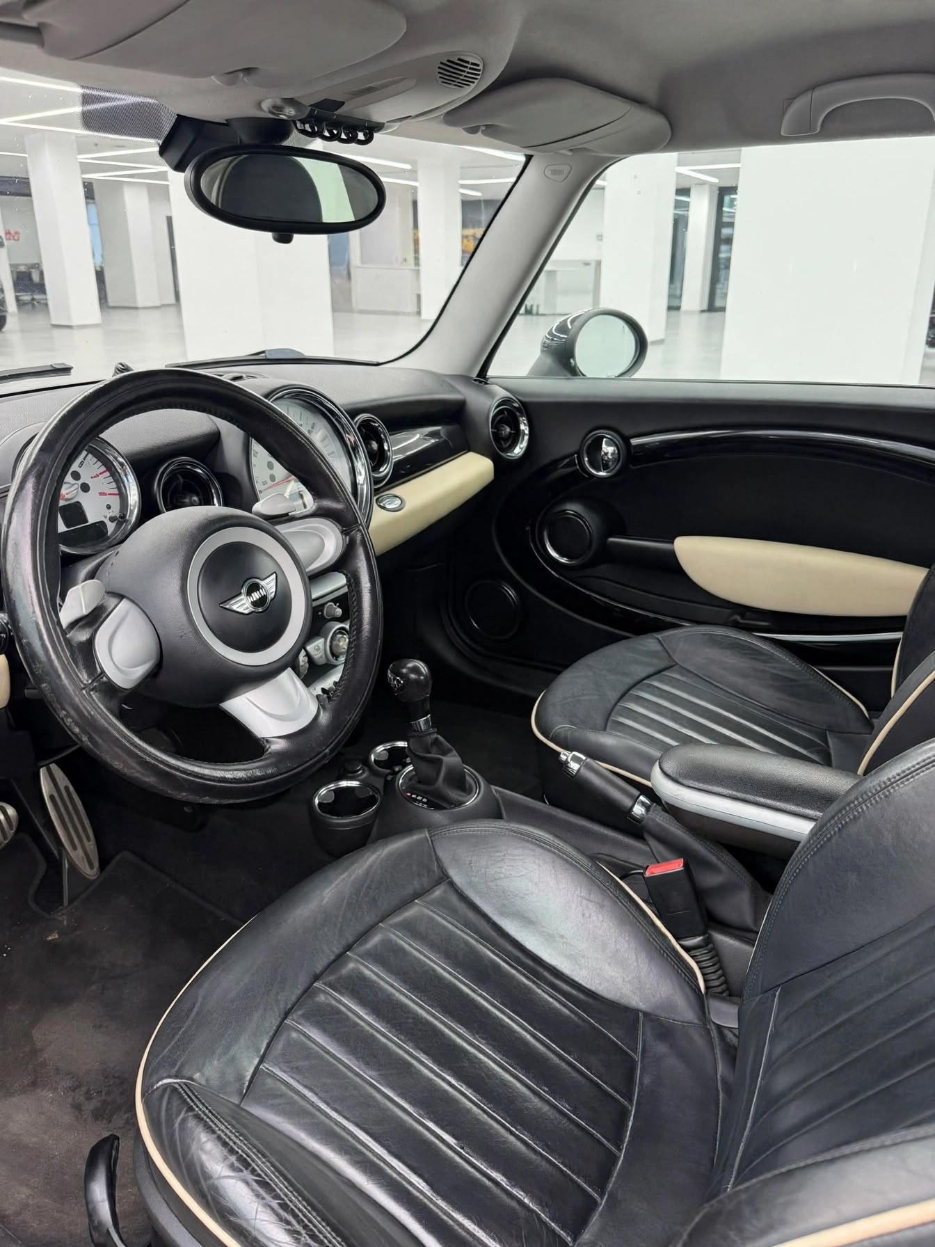 MINI Cooper S Steptronic-image-5