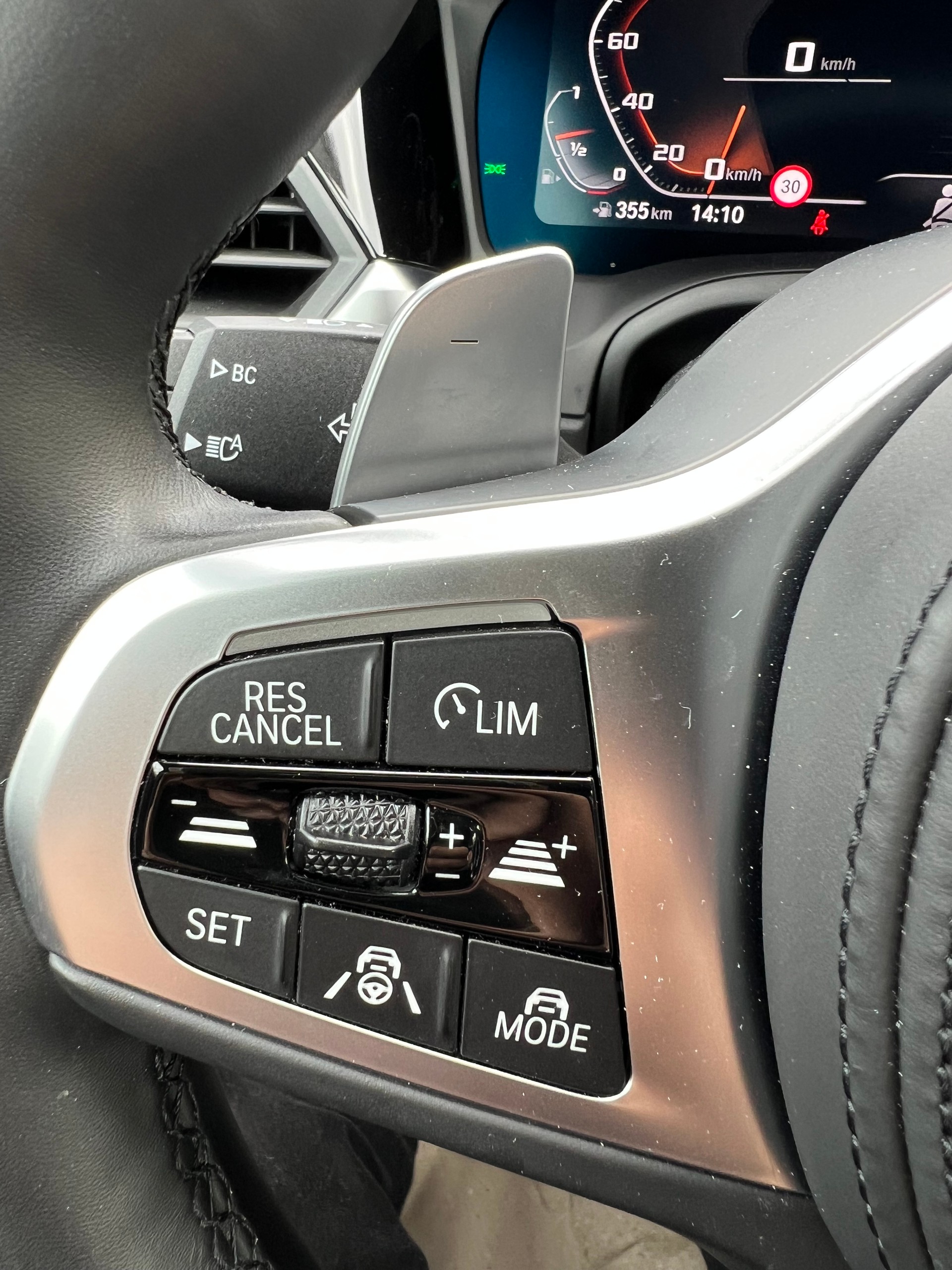 BMW M440i xDrive 48V Coupé Steptronic-image-13
