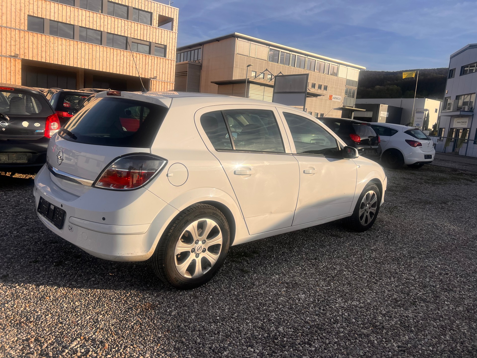 OPEL Astra 1.6i 16V Enjoy-image-4