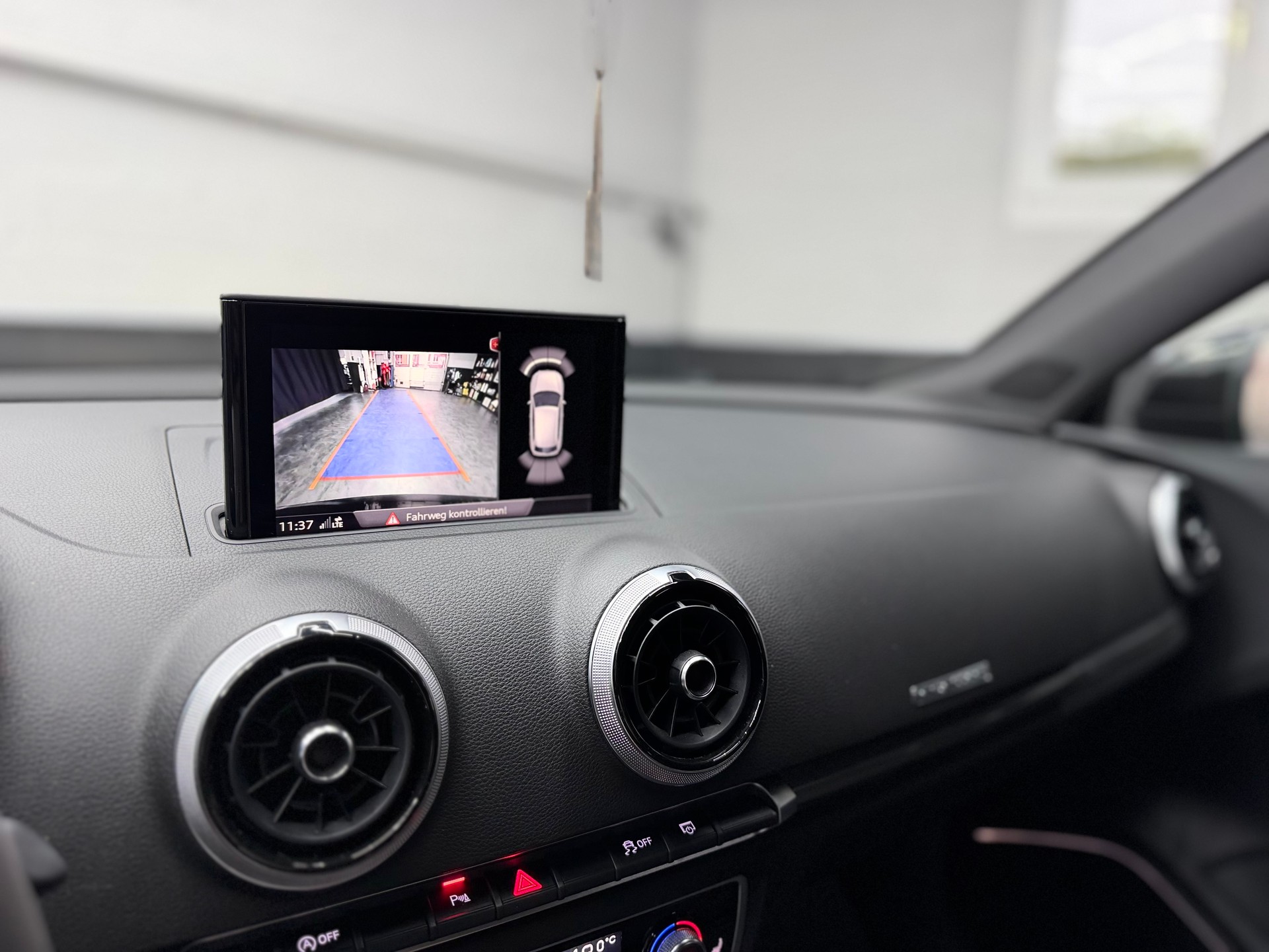 AUDI RS3 Sportback 2.5 TSI quattro | CH-Auto | Ohne OPF | Maxton-Design | Rückfahrkamera | Bang & Olufsen | ACC Tempomat-image-22