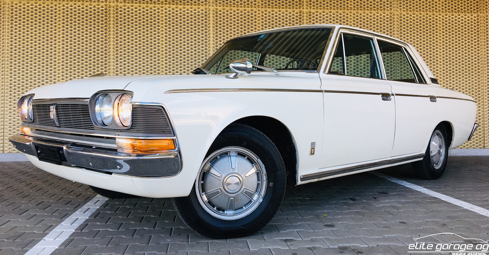 TOYOTA CROWN 2300 De Luxe-image-0