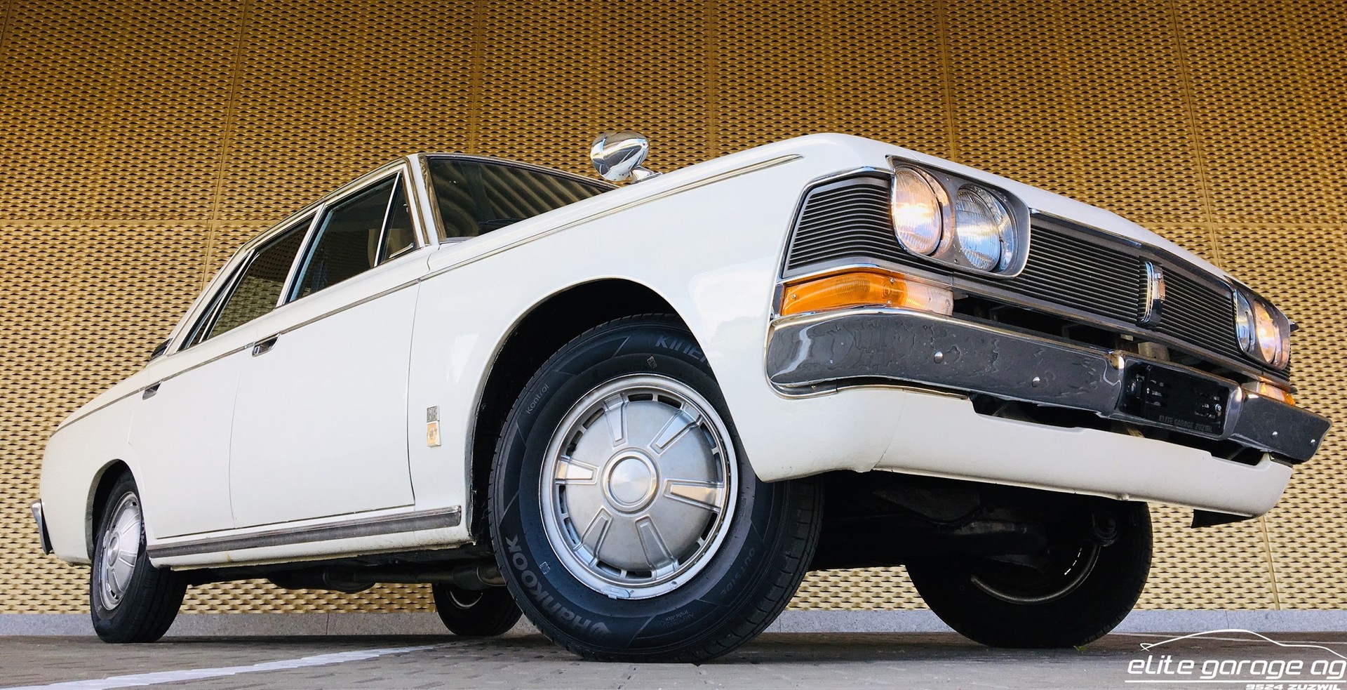 TOYOTA CROWN 2300 De Luxe-image-2