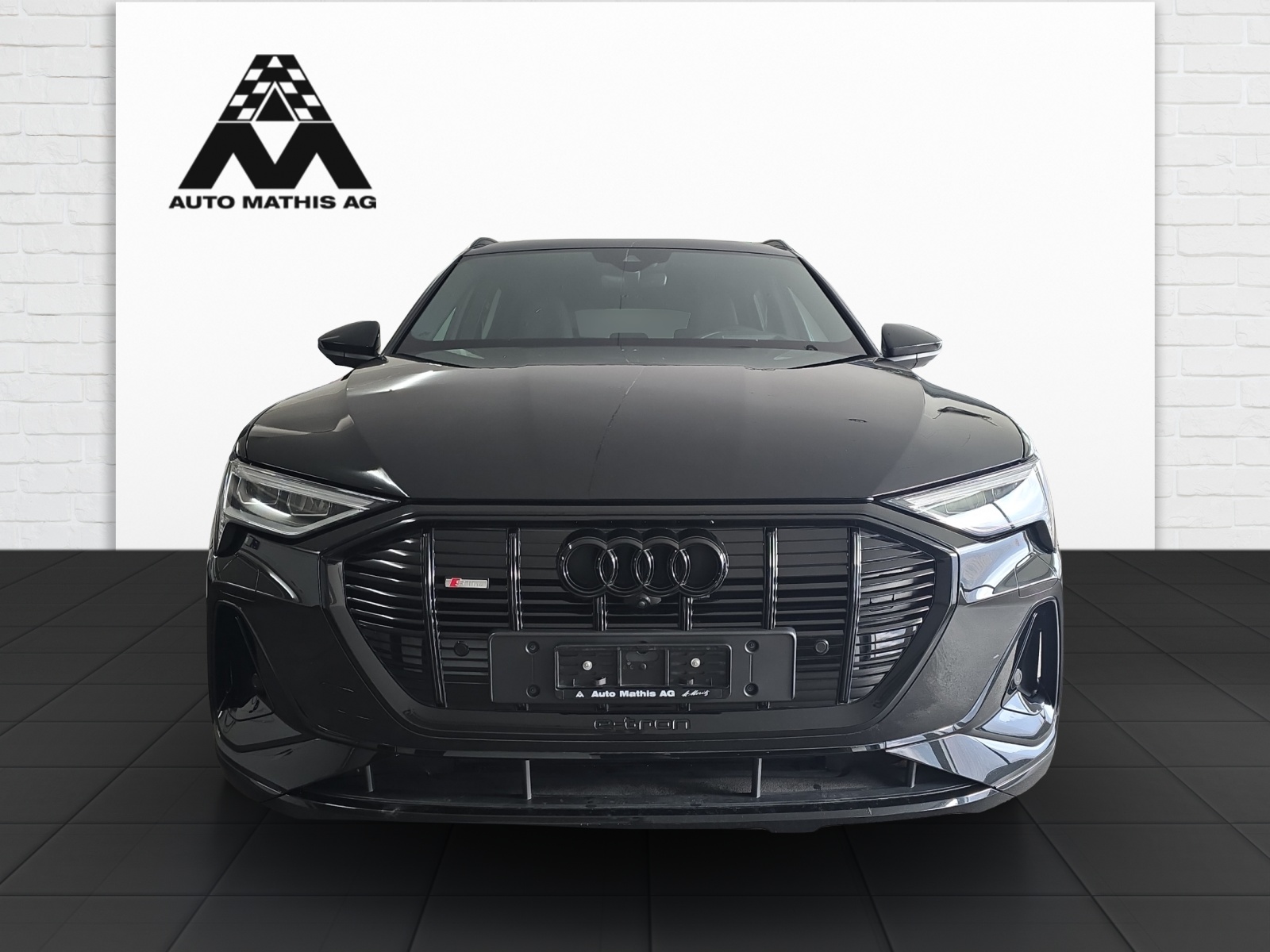 AUDI e-tron 55 S Line Black Edition quattro-image-0