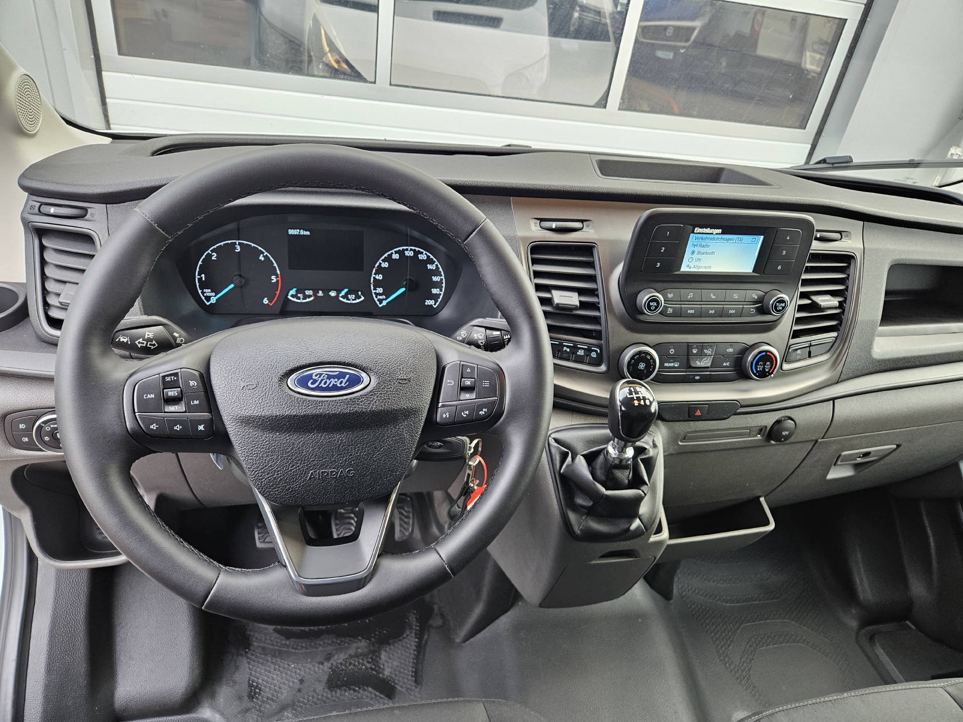 FORD Transit Van 350 L4H3 2.0 EcoBlue 130 Trend-image-6