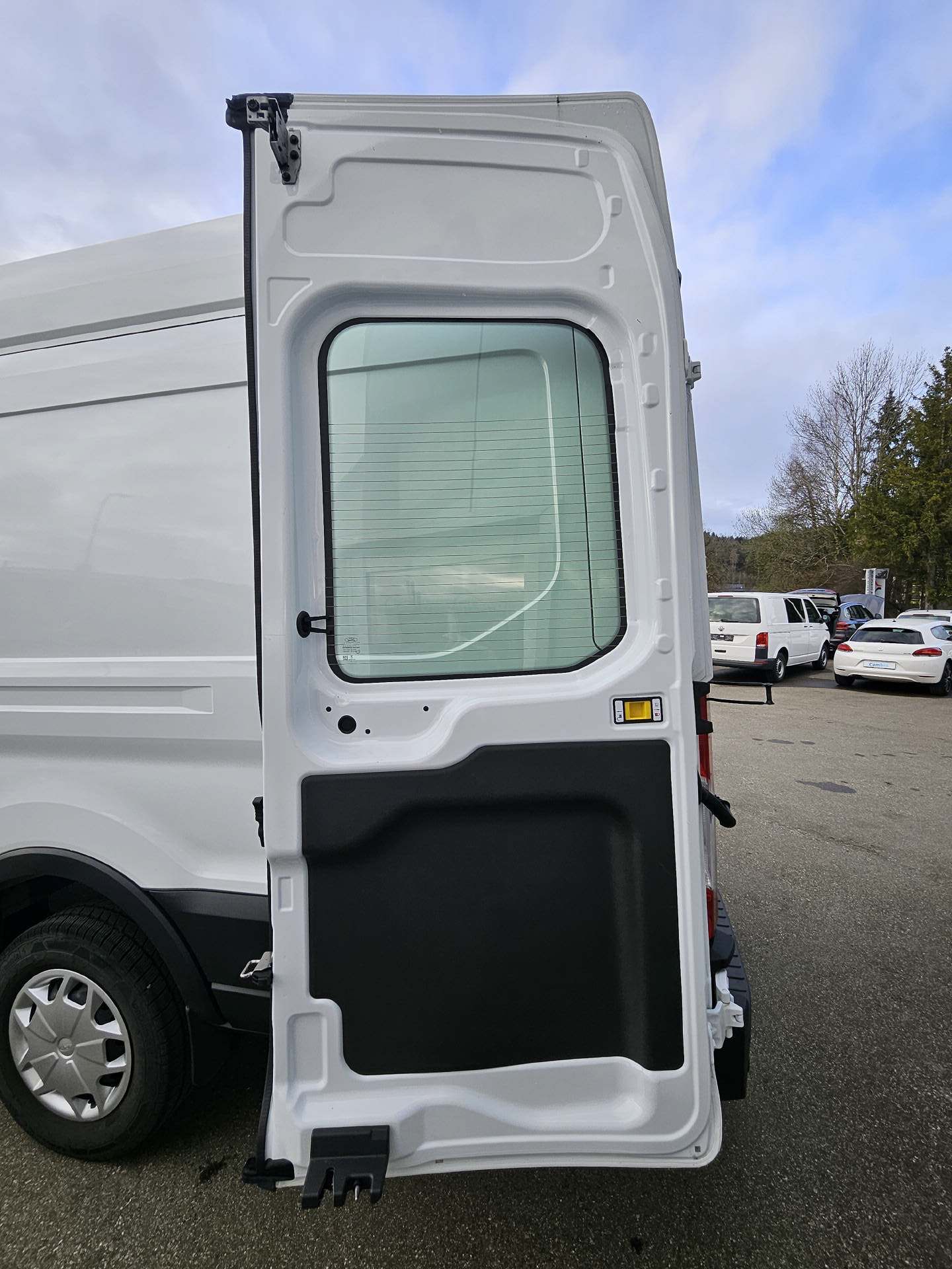 FORD Transit Van 350 L4H3 2.0 EcoBlue 130 Trend-image-13