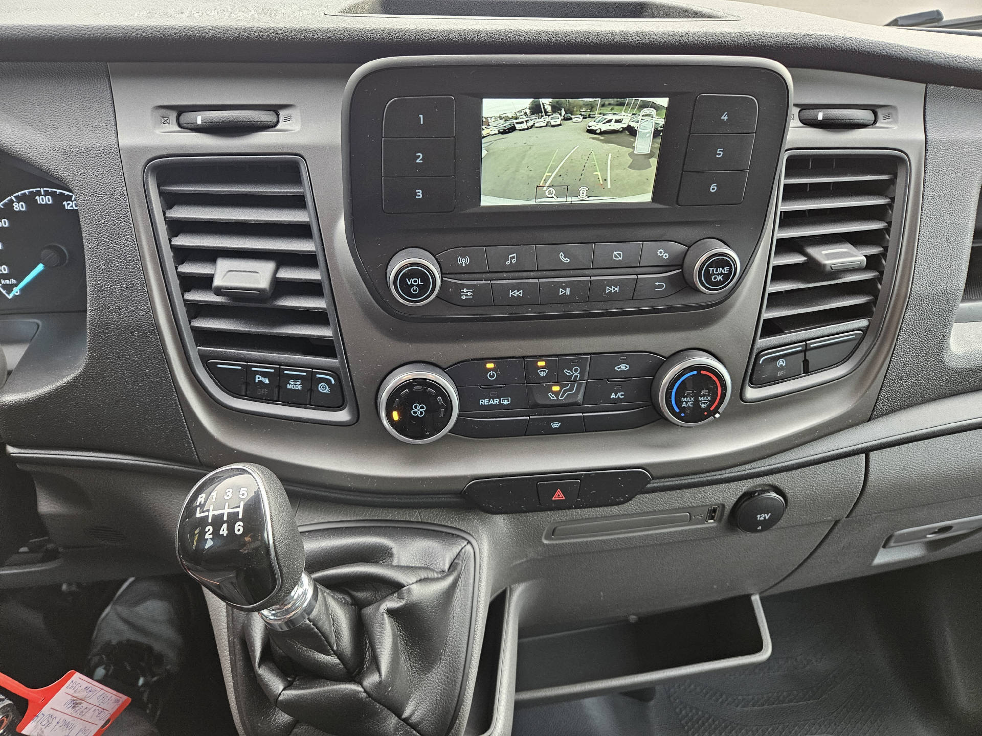 FORD Transit Van 350 L4H3 2.0 EcoBlue 130 Trend-image-7