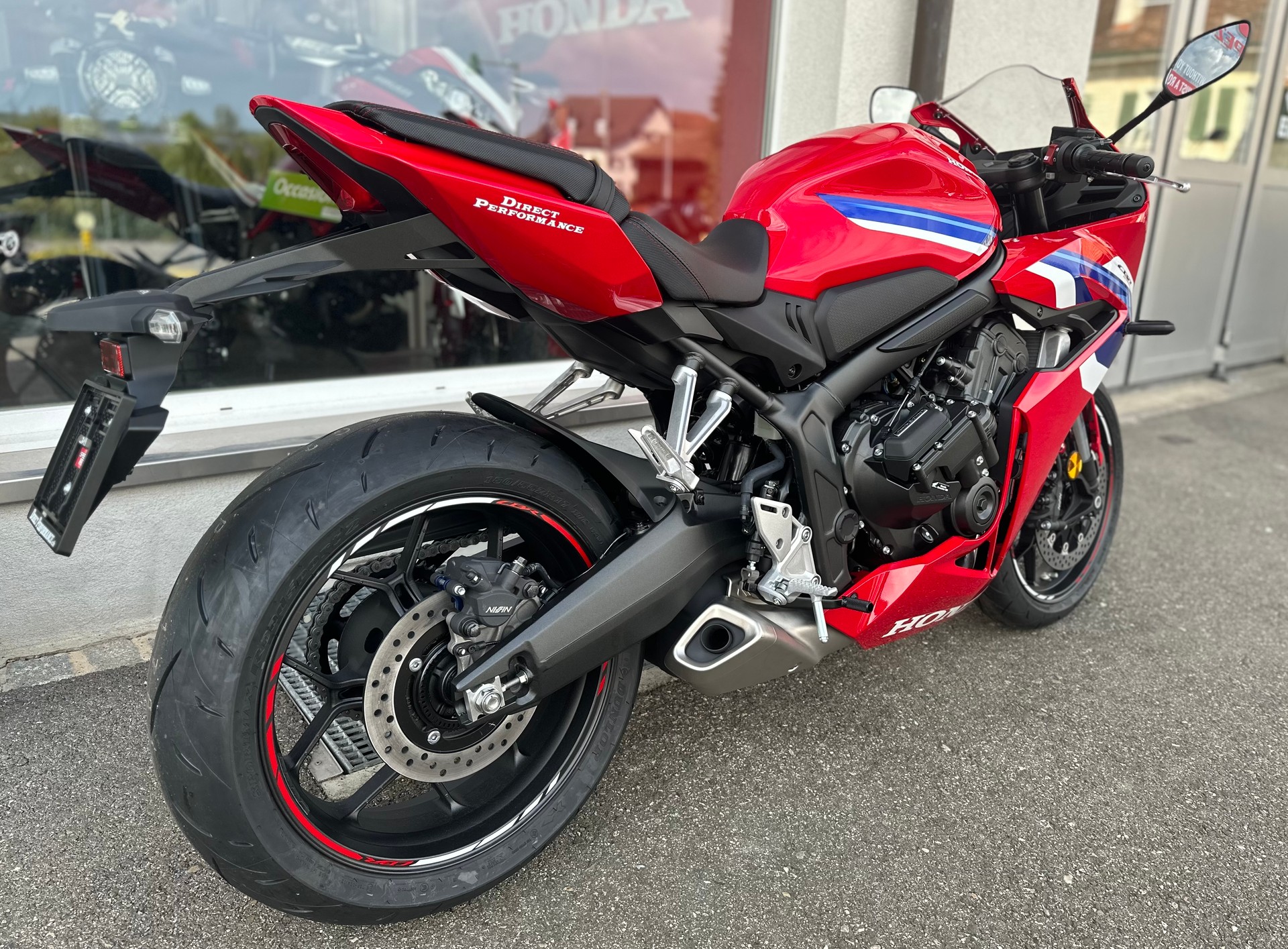 HONDA CBR 650 R E-Clutch 2026-showroom-element-2