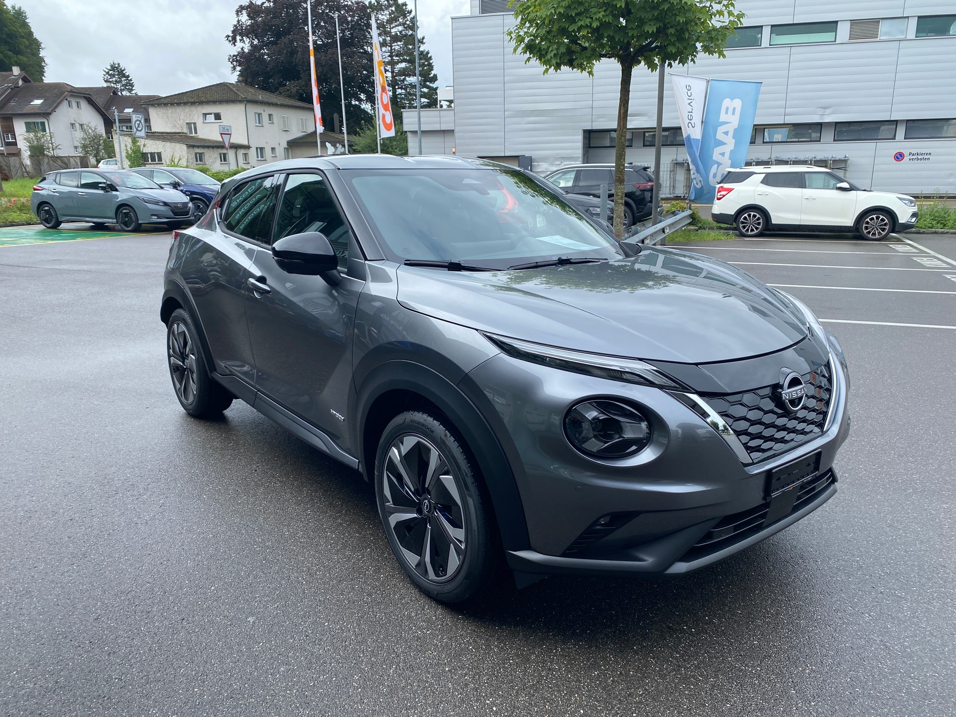 NISSAN Juke 1.6 FHEV Tekna-showroom-element-3