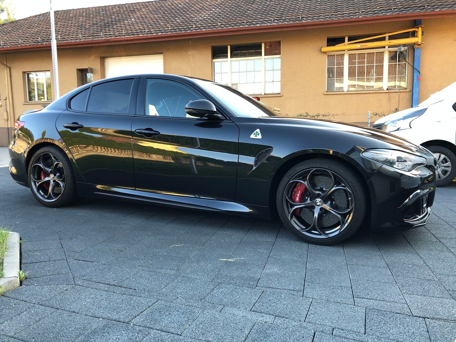 ALFA ROMEO Giulia 2.9 V6 Quadrifoglio-image-5