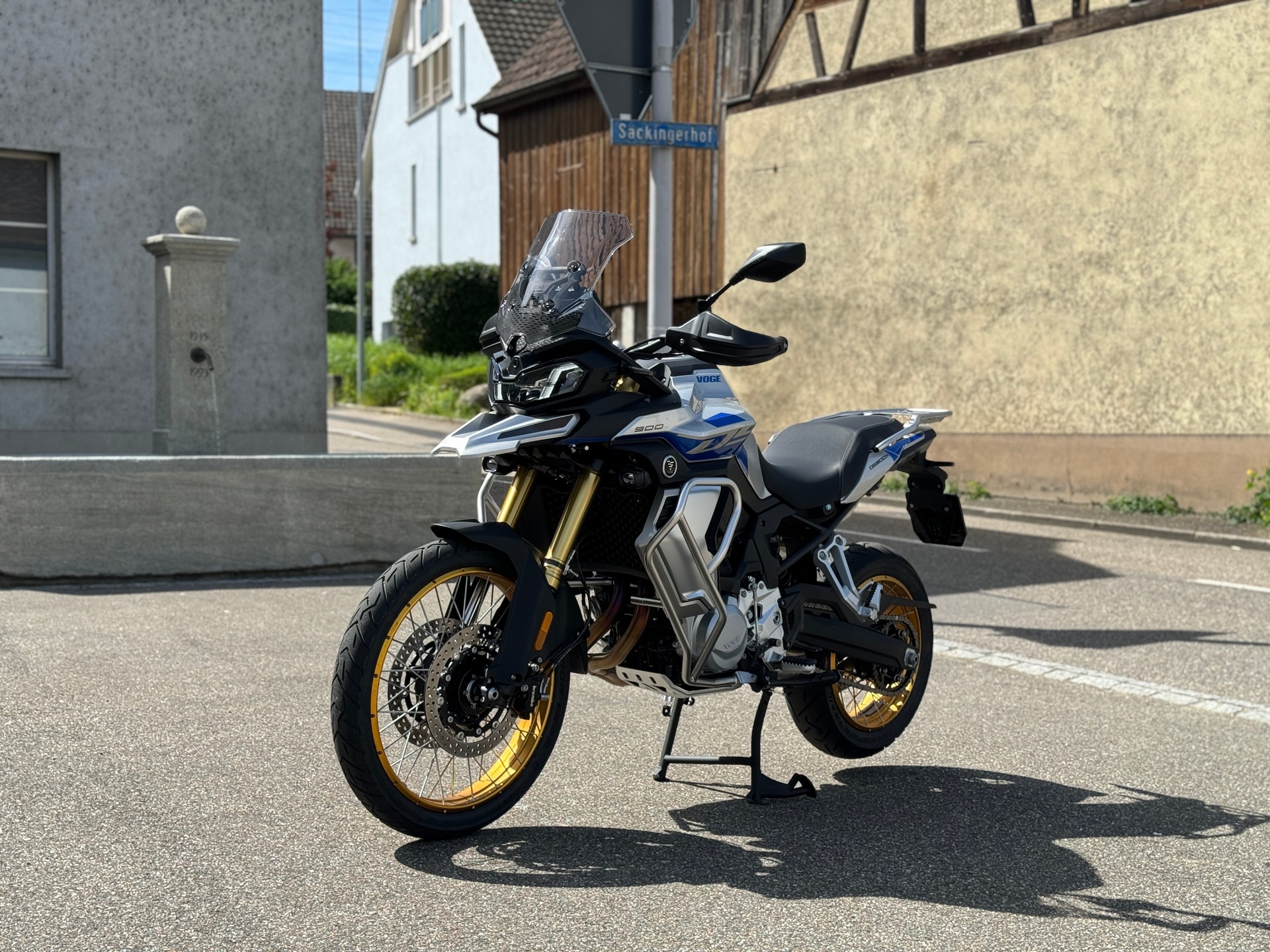 VOGE DS 900 X 35kw-showroom-element-3