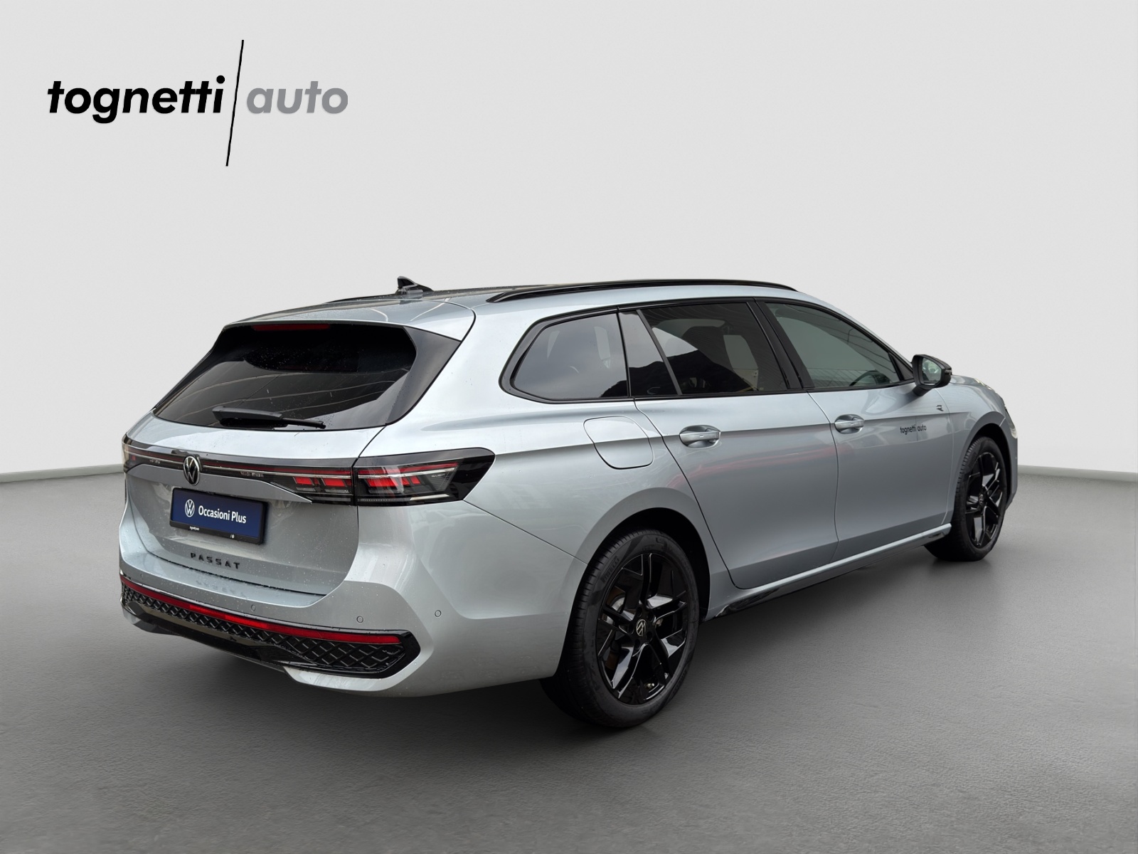 VW Passat Variant 1.5 TSI evo2 Plug-In- Hybrid R-Line DSG-image-3
