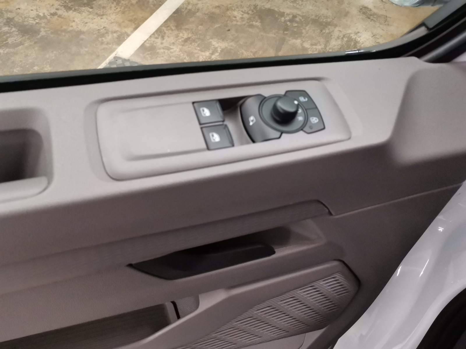 VW Transporter Kaw. 3500 E-Motor-image-14
