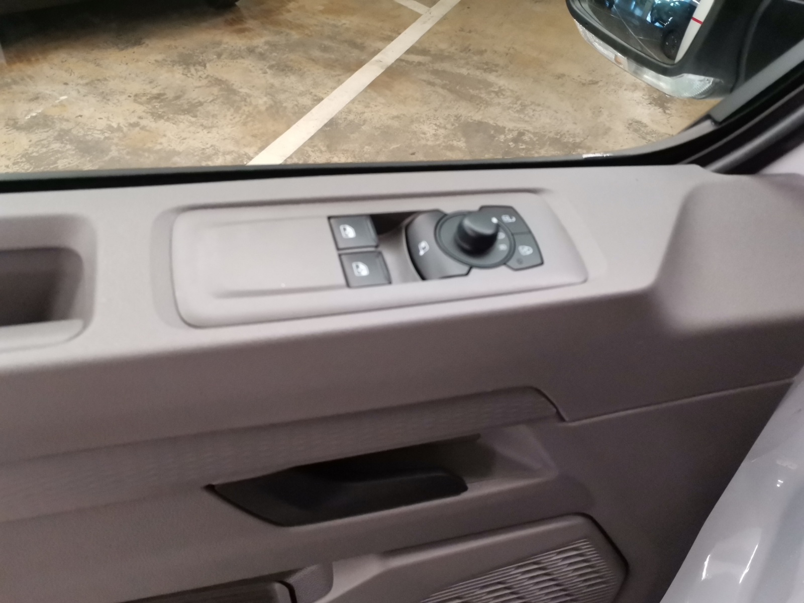 VW Transporter Kaw. 3500 E-Motor-image-13