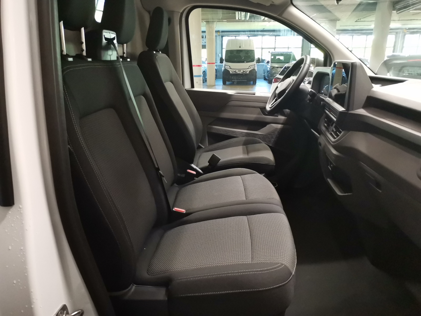 VW Transporter Kaw. 3500 E-Motor-image-9