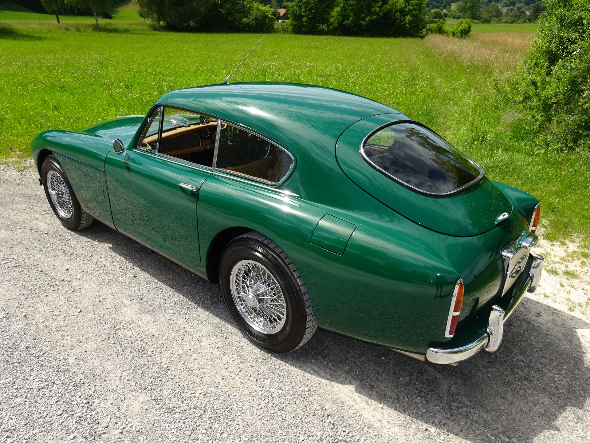 ASTON MARTIN DB2/4 Mk III-image-3