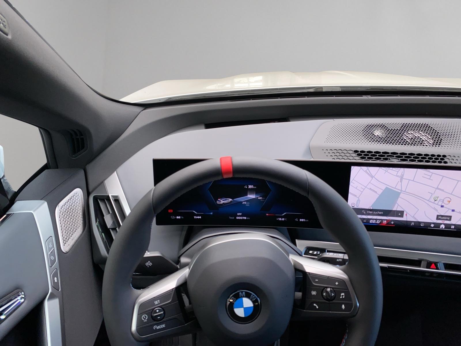 BMW iX M60-image-8