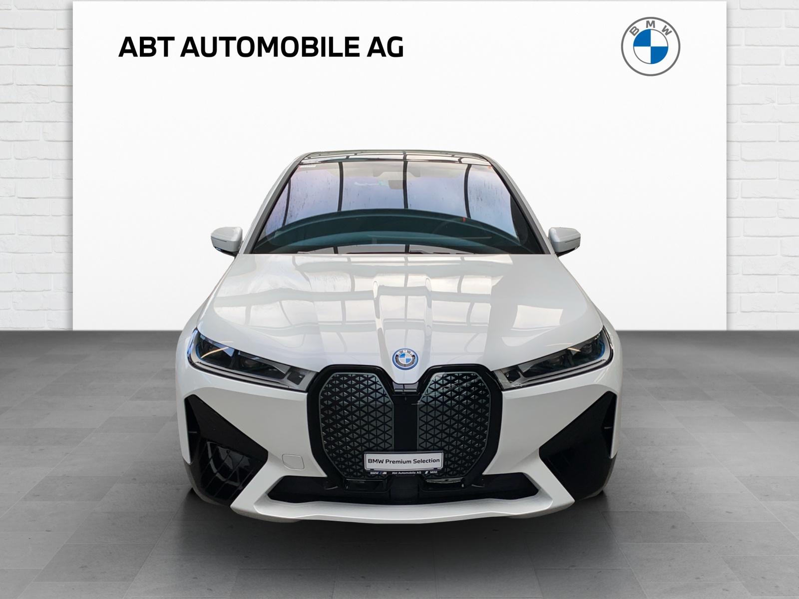 BMW iX M60-image-1