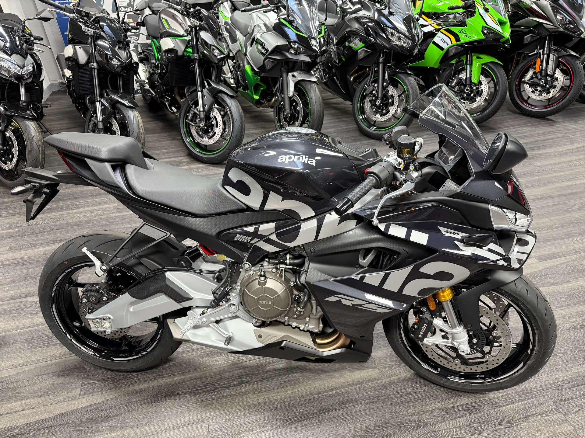 APRILIA RS 660 E5+ (35kW) VENOM SILVER-image-4