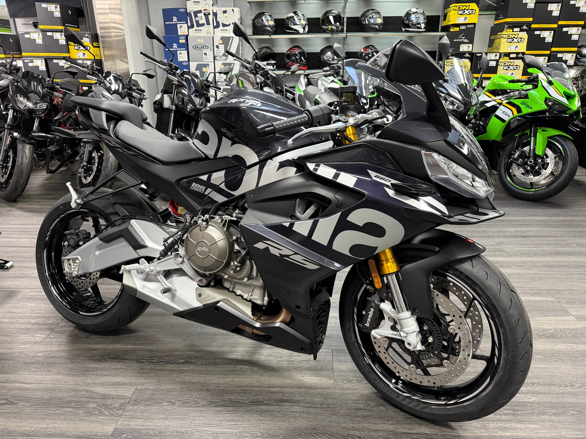 APRILIA RS 660 E5+ (35kW) VENOM SILVER-showroom-element-1