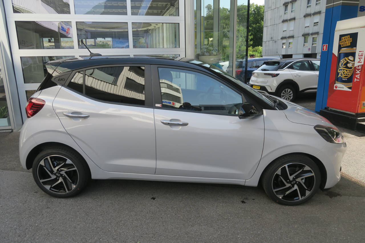 HYUNDAI i10 1.2 Vertex-image-1