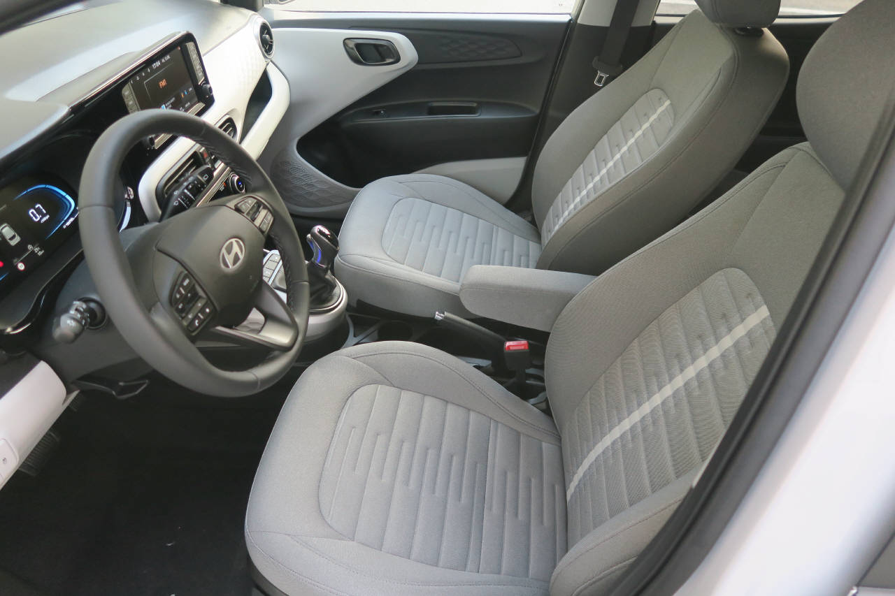 HYUNDAI i10 1.2 Vertex-image-3