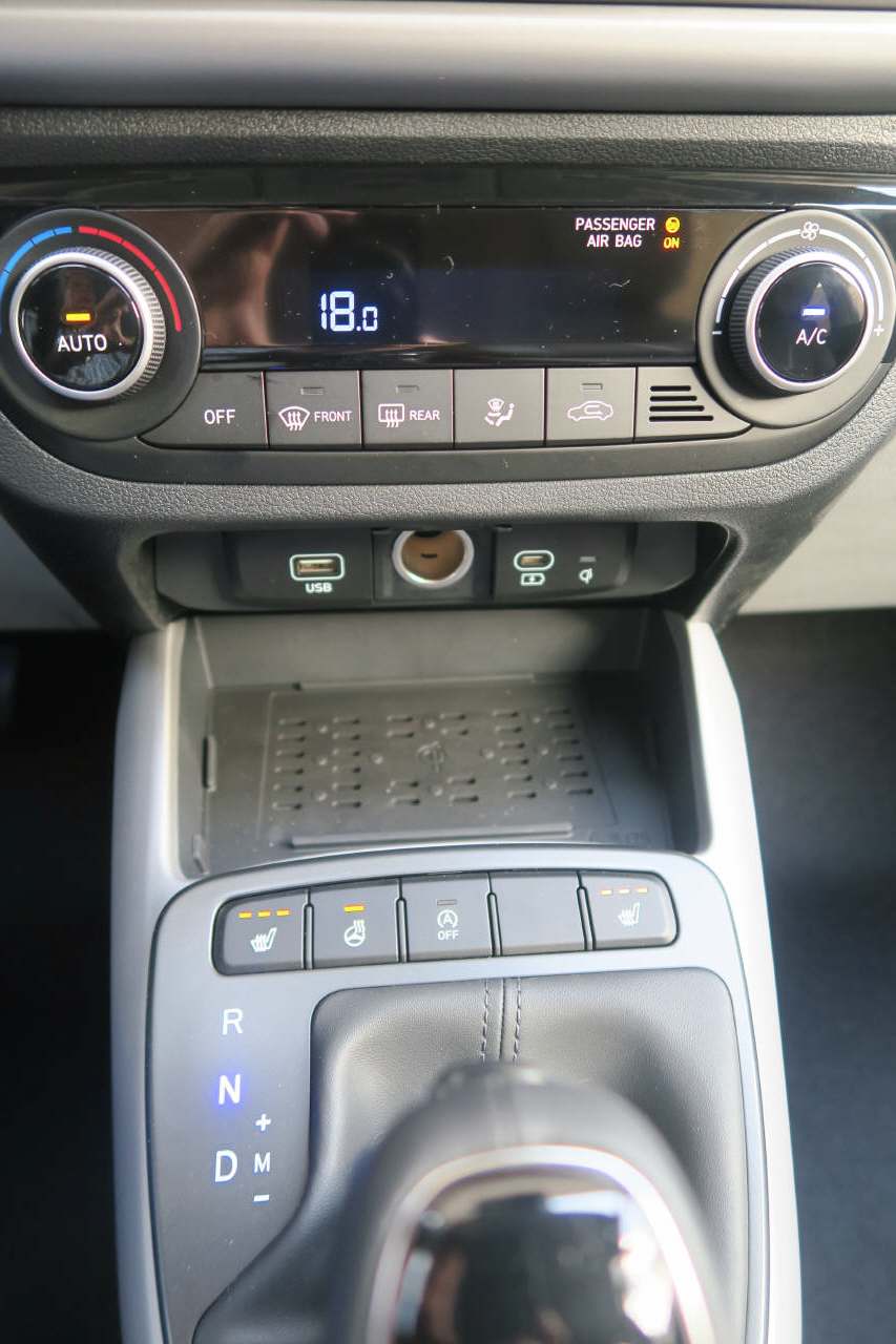 HYUNDAI i10 1.2 Vertex-image-12