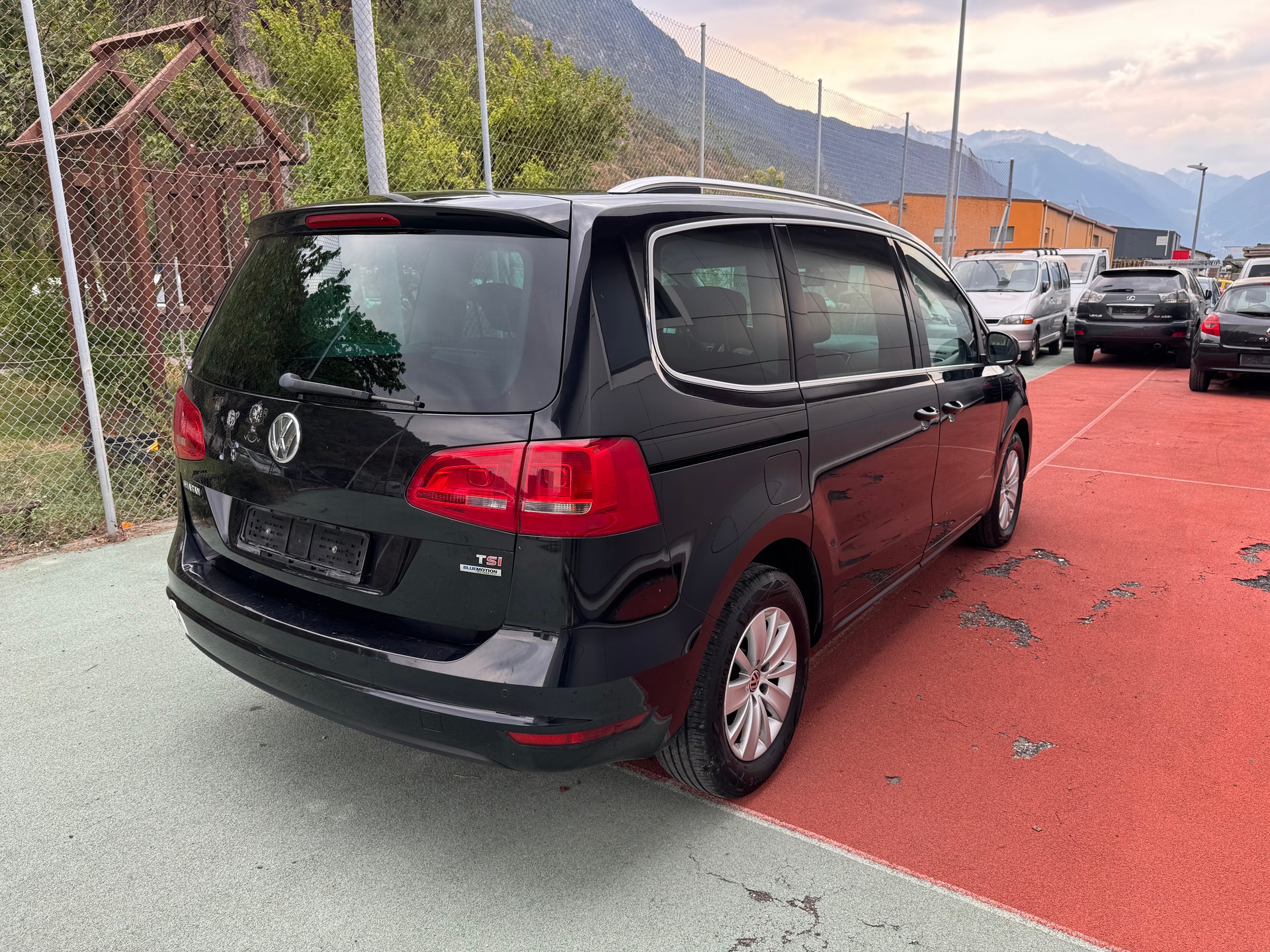 VW Sharan 1.4 TSI BlueMotion Technology Highline-image-3