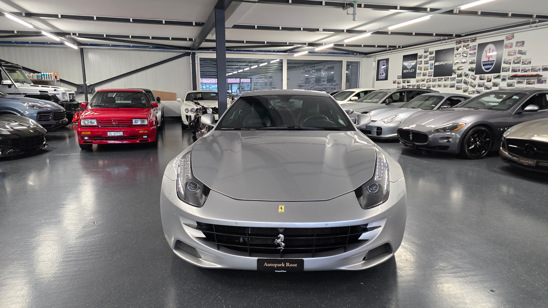 FERRARI FF-image-11