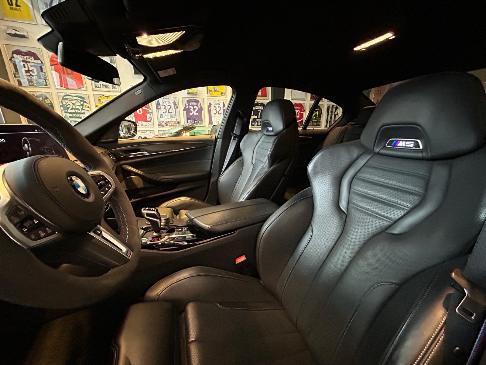 BMW M5 xDrive Competition-image-9