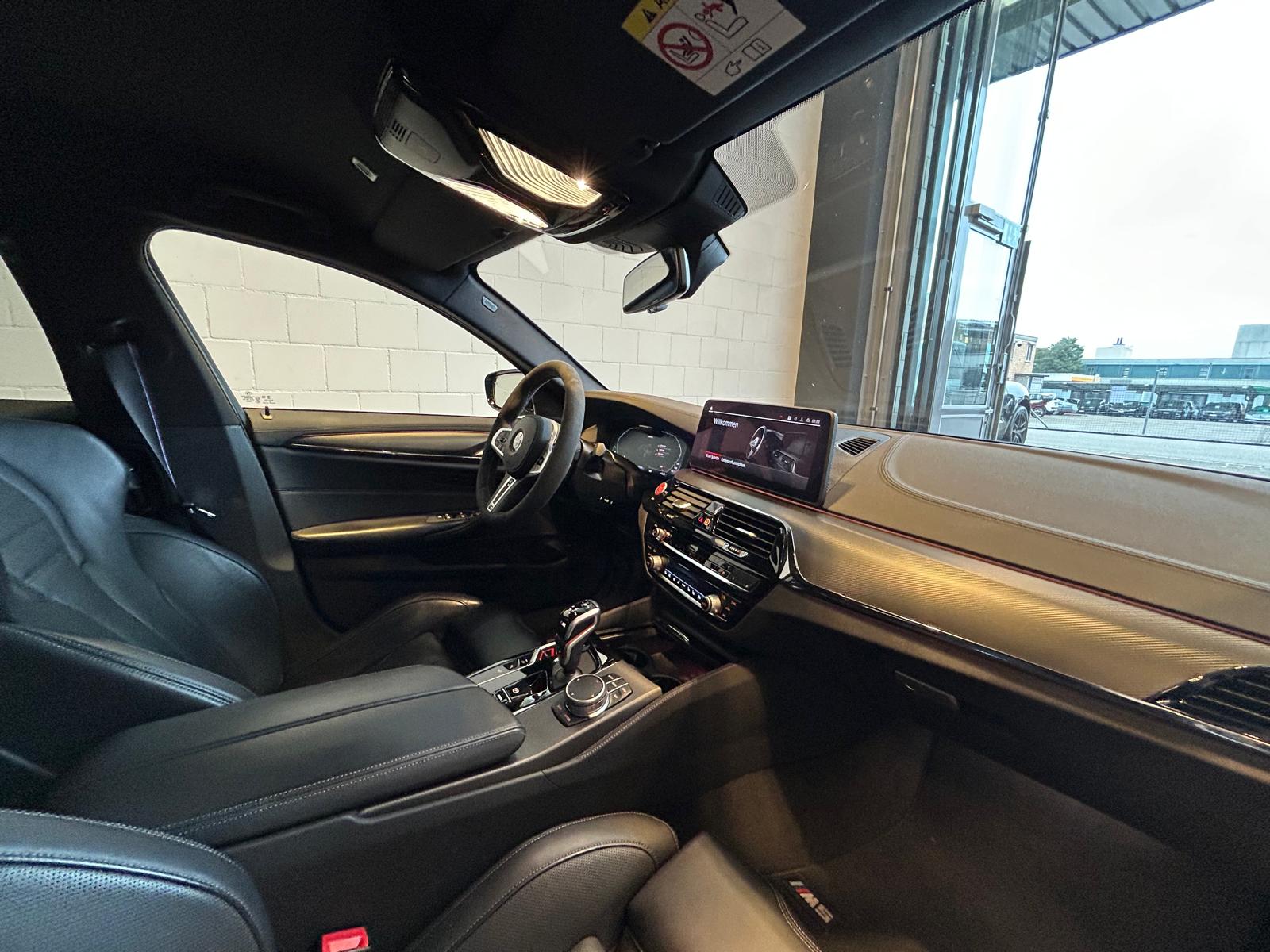 BMW M5 xDrive Competition-image-12