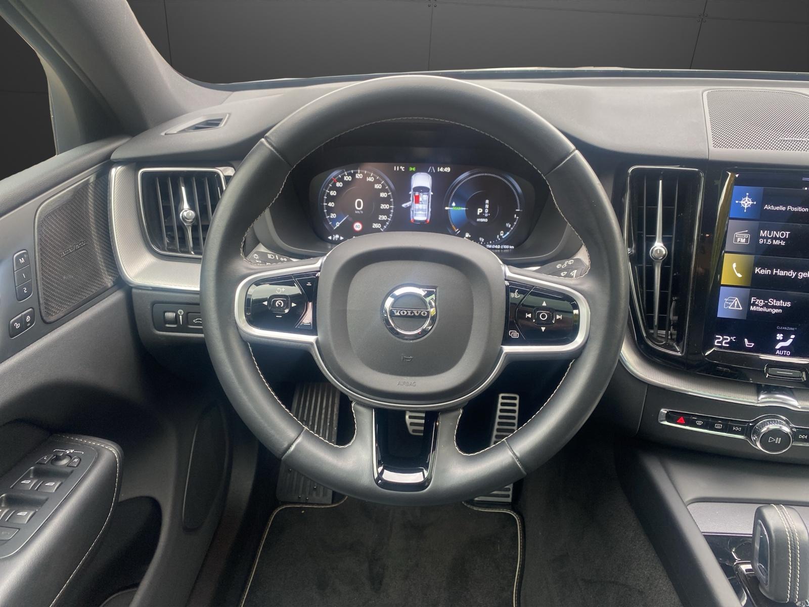 VOLVO XC60 2.0 T6 TE R-Design eAWD-image-8