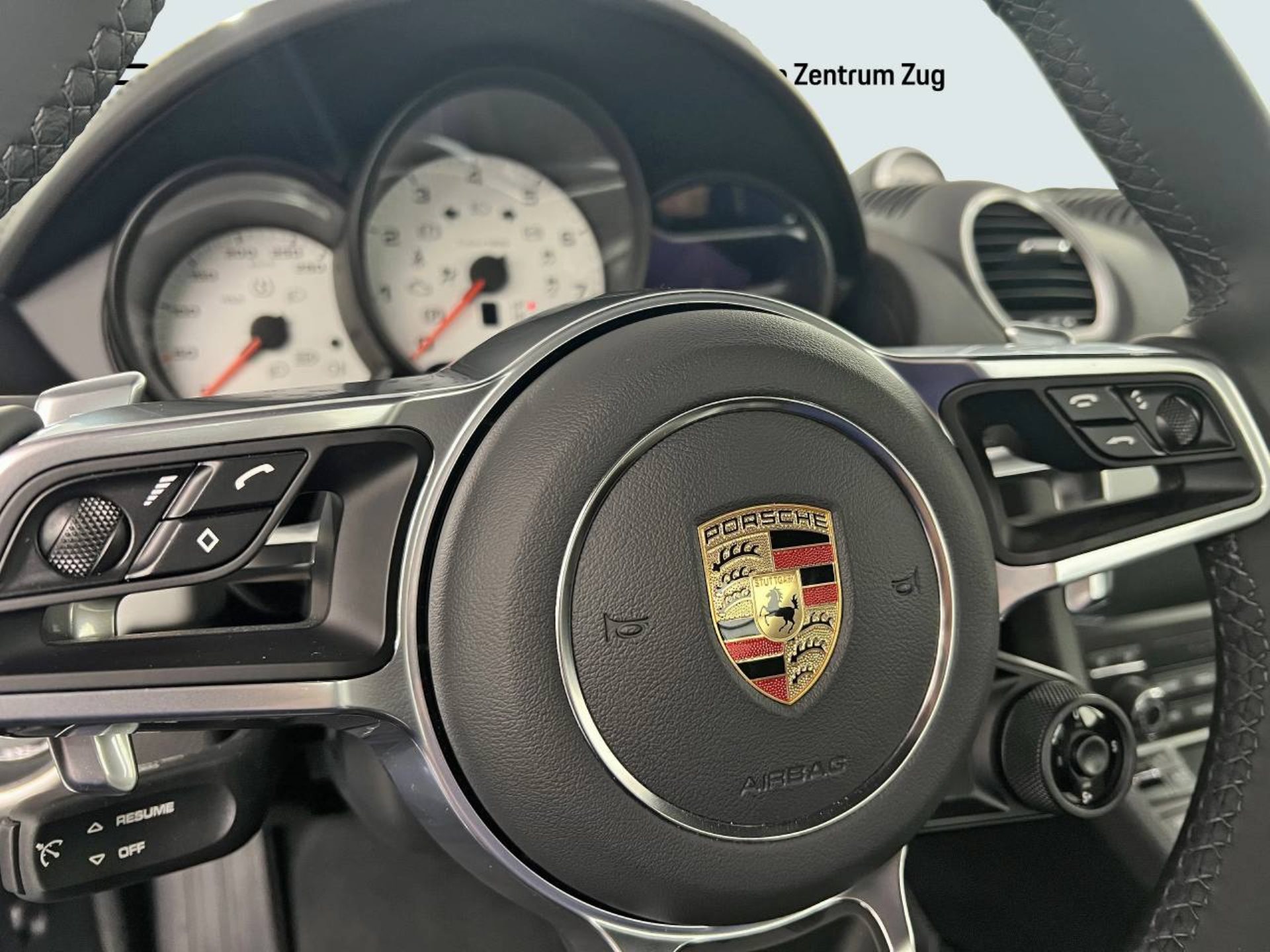 PORSCHE 718 Cayman Style Edition-image-16